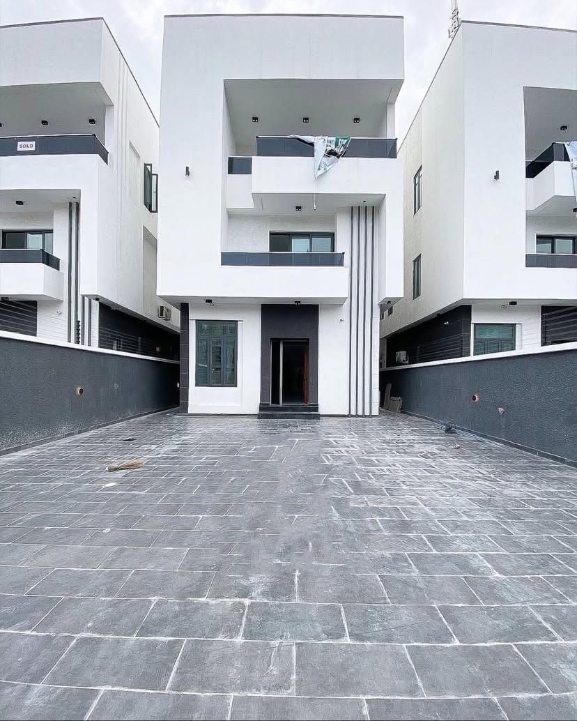 REAL ESTATE FOR RENT